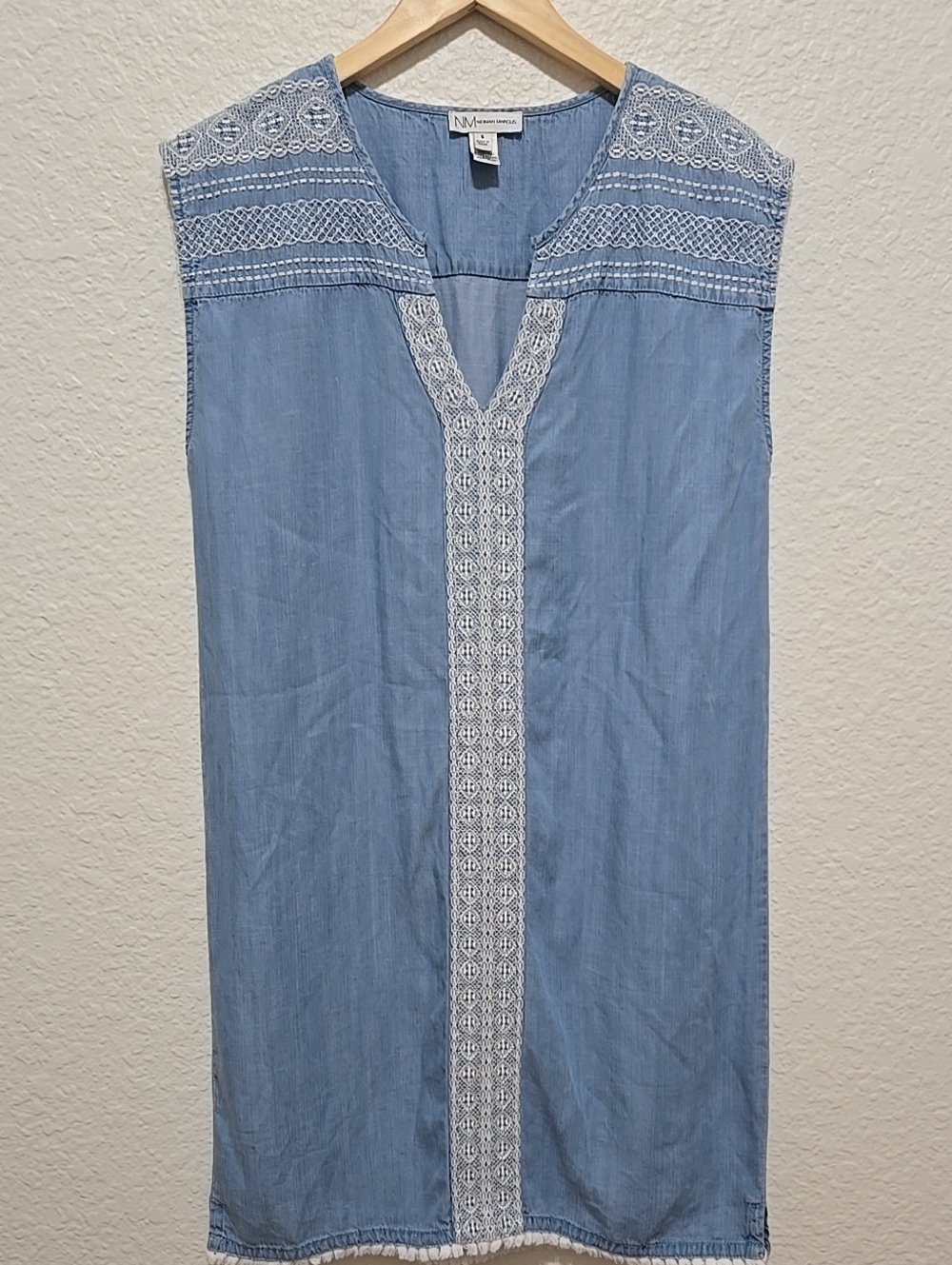 Neiman Marcus 100% Lyocell Light Blue Embroidered Dress